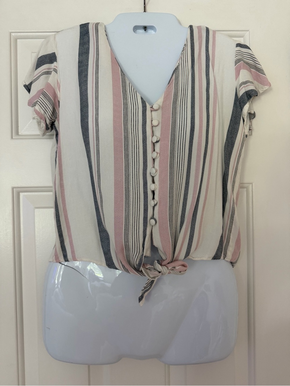 Sim & Sam Striped Tie Front Button V-Neck Blouse Medium